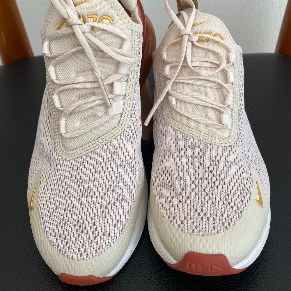 Nike Air Max 270, Cream/White & Rust (Orange), Size 6